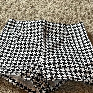 Monochrome Houndstooth High Waist Women's Shorts